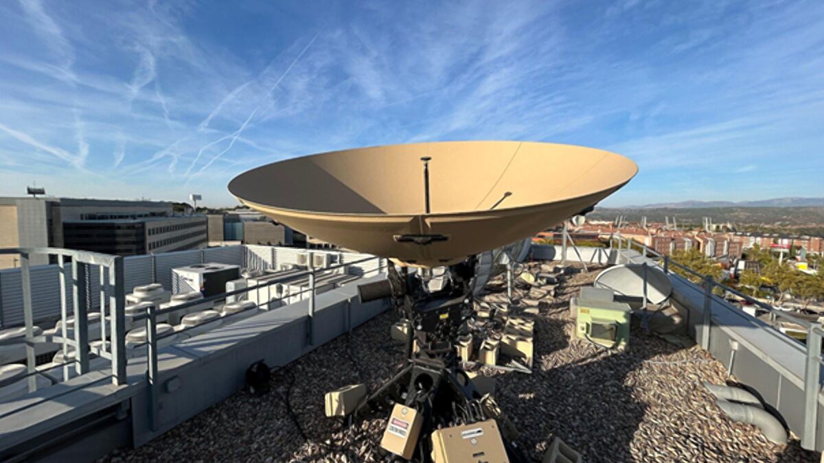 El Gobierno de EEUU apuesta por una empresa española para escuchar a los 12.500 satélites que orbitan la Tierra