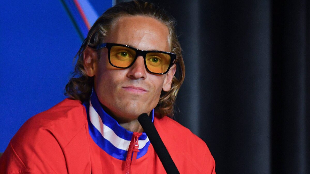 De Haaland a Koke: las estrellas del fútbol apoyan a Llorente frente a la polémica por sus gafas