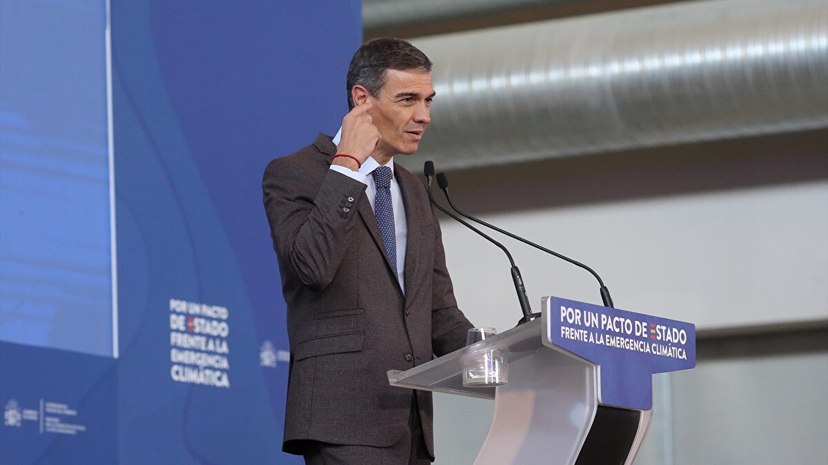 Sánchez desvía el foco y propone a la UE acabar con el cambio de hora