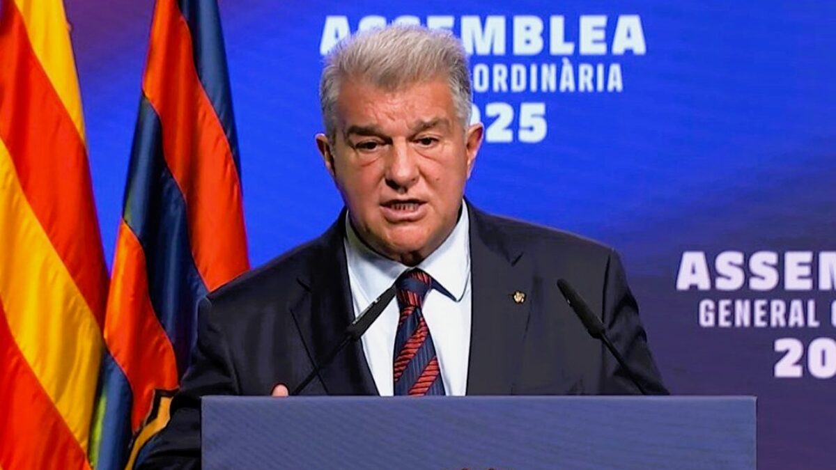 Laporta abre la precampaña: "Esos 'sabelotodo' que dan lecciones... ¡alerta y bien lejos!"