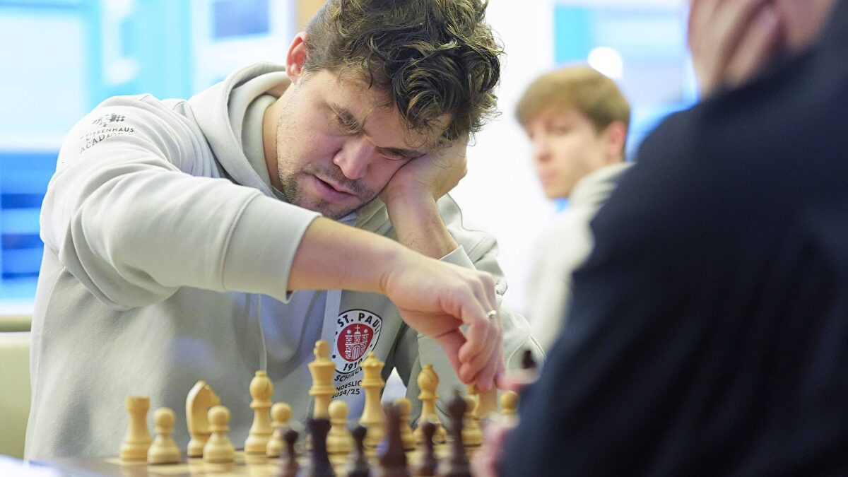 Carlsen respalda la revolución de las modalidades de ajedrez con un triatlón