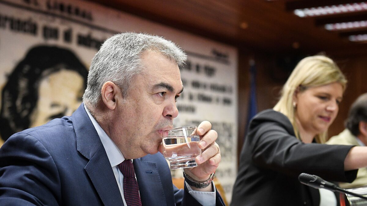 Una juez investiga a Cerdán por falso testimonio al haber "faltado sustancialmente a la verdad" en el Senado