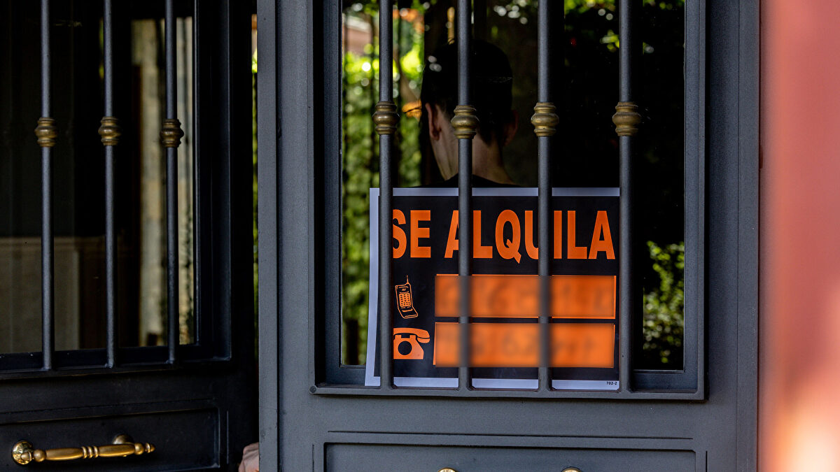 El Gobierno se gasta 140.000 euros en financiar un informe que llama racistas a los caseros españoles