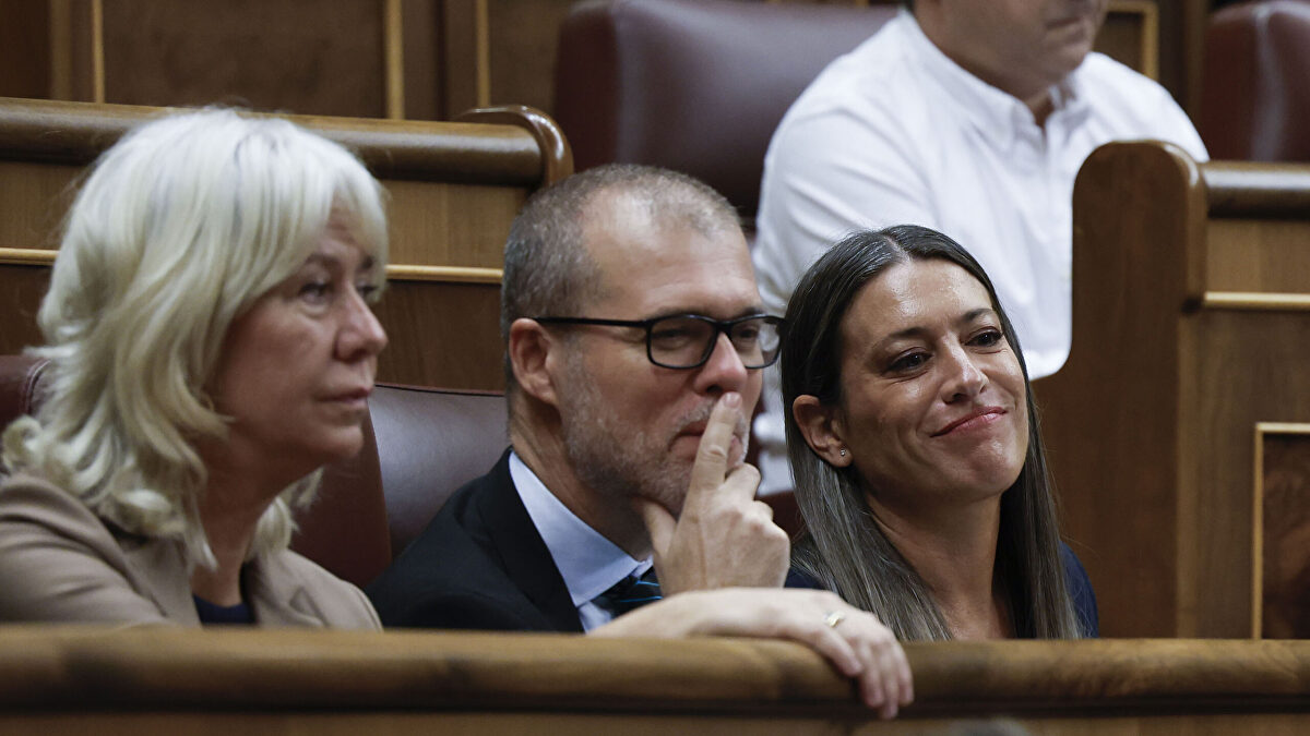 El Gobierno se burla del ultimátum de Junts y desafía a Puigdemont