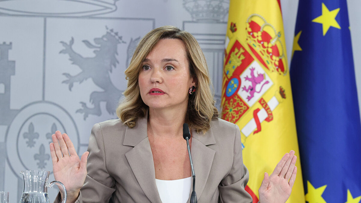 Ridículo del Ministerio de Educación: atribuye una frase falsa a Einstein que ataca a la escuela y tiene que borrarla