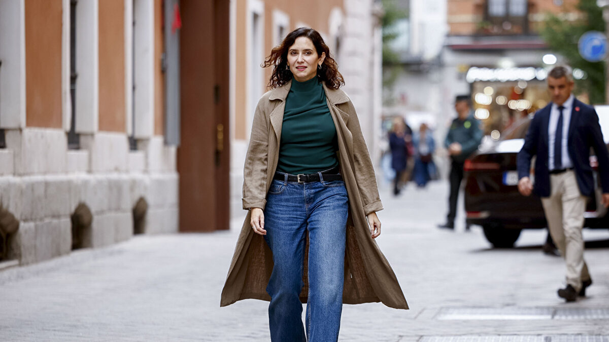 Ayuso se descuelga del resto de barones del PP y no acudirá al funeral laico por las víctimas de la Dana