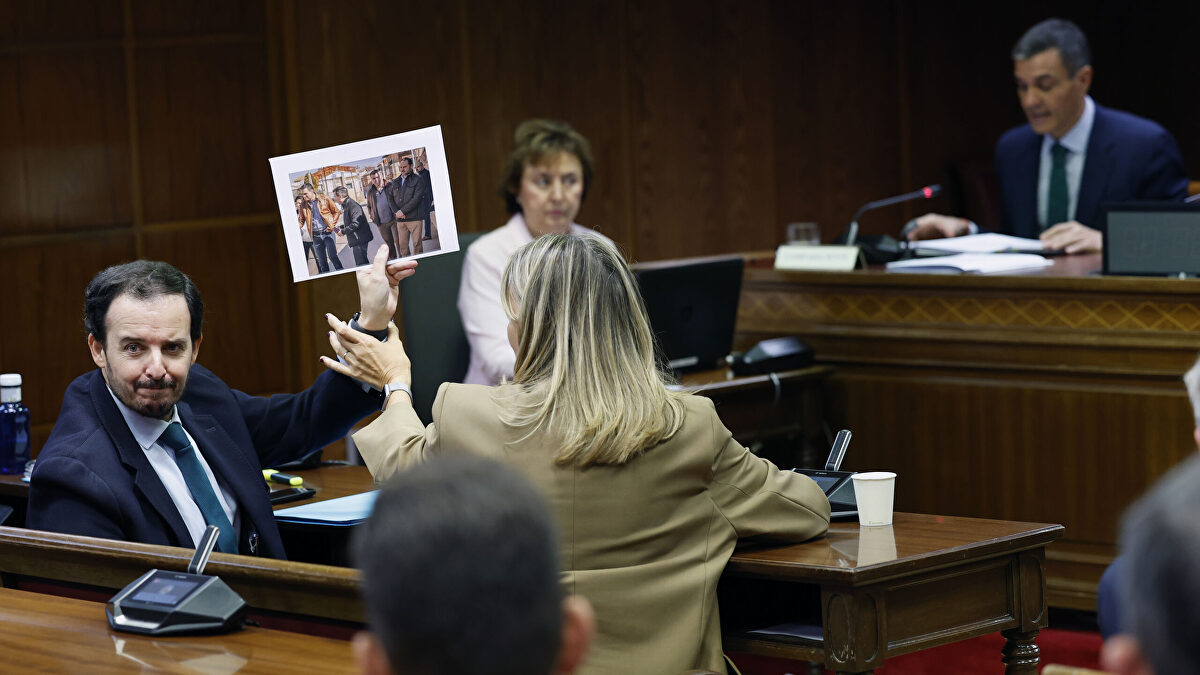 Cinco horas de bronca y burlas que arrojan todavía más dudas sobre si Sánchez es  el Uno 