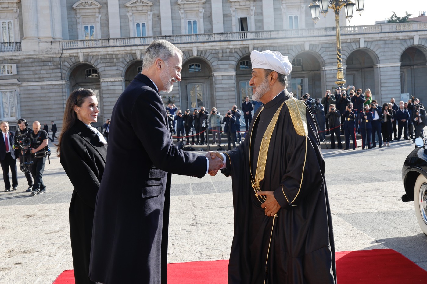 bienvenida-sultan-de-oman-palacio-real-04-11-2025.jpg