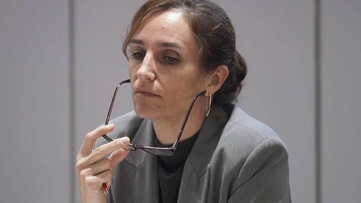 Mónica García riñe a González Amador por su o me voy de España o me suicido