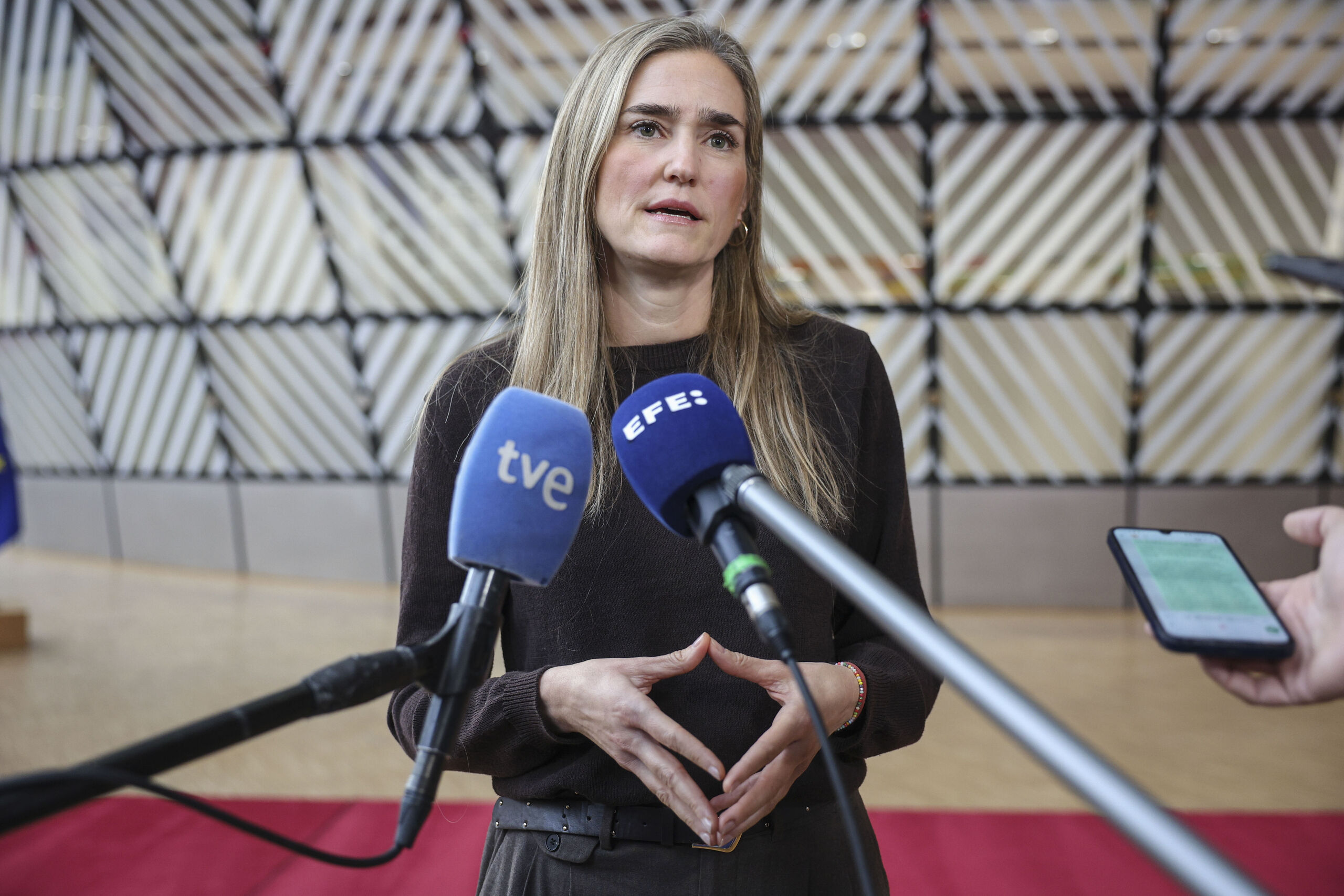 Alarmista mensaje de Aagesen tras colarle el PP una votación sobre la prórroga nuclear