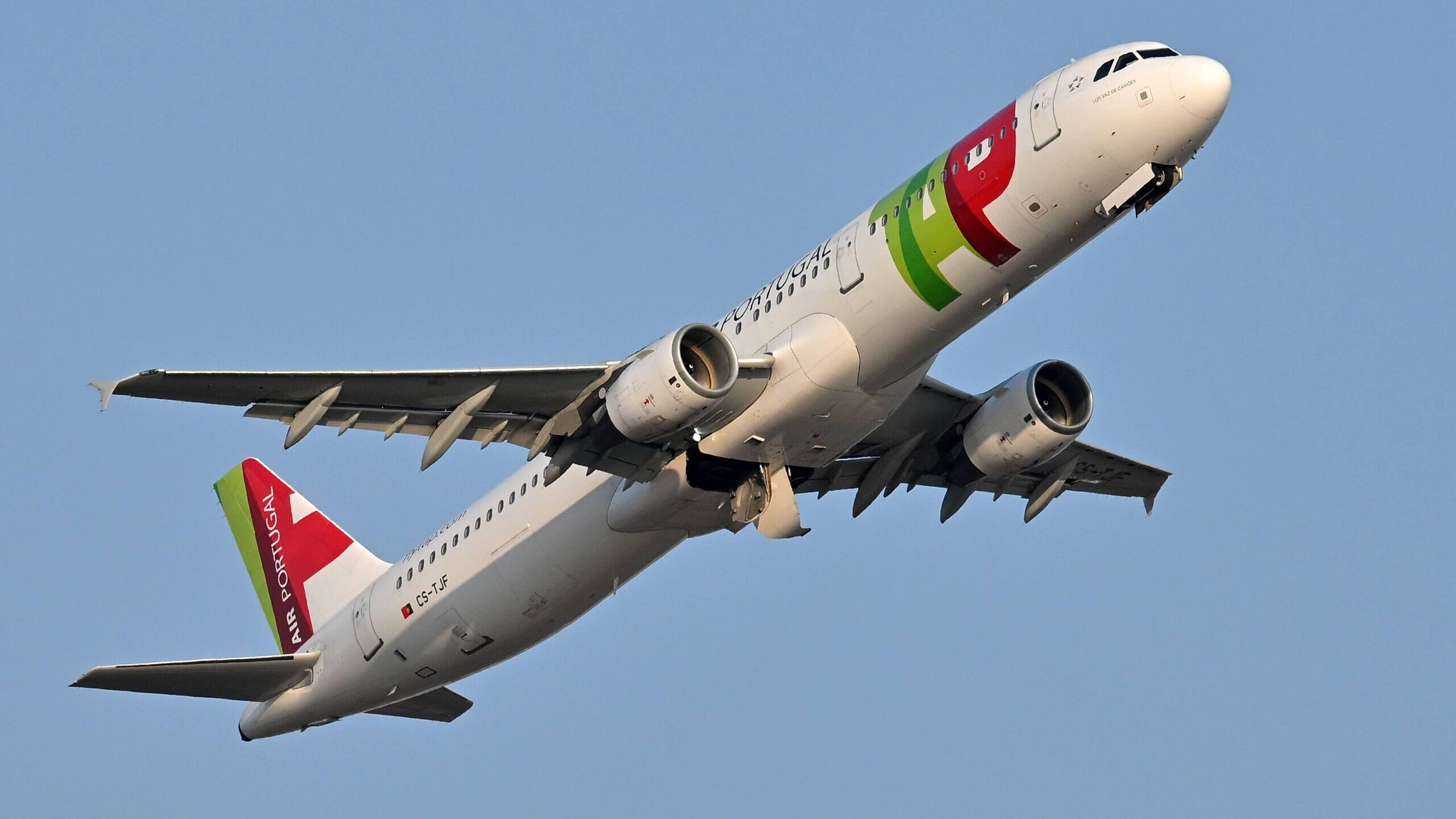 IAG se lanza a por la portuguesa TAP