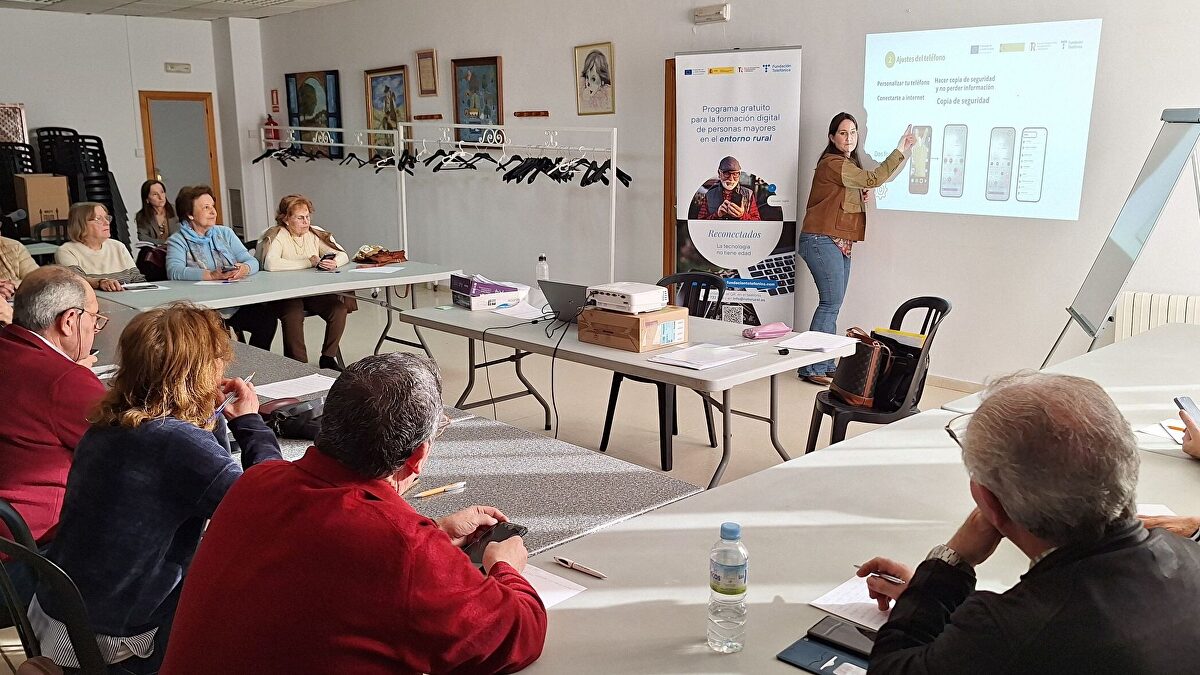 Reconectados Rural de Fundación Telefónica: La revolución digital para mayores que llega a todos los rincones