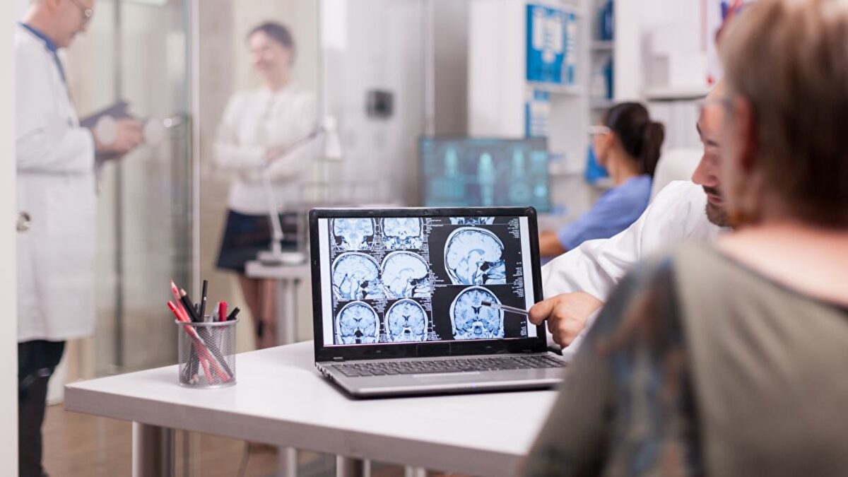 ASTUCE Spain alerta de que pacientes con glioblastoma en varias comunidades siguen sin acceder a TTFields