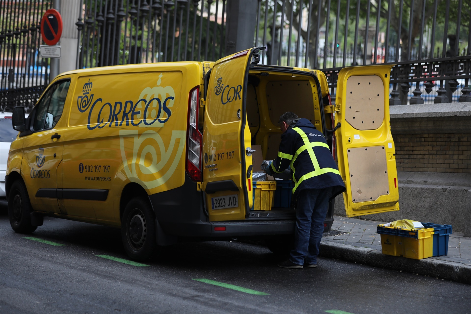 La letra pequeña de los resultados de Correos: obtiene beneficios en 2025 gracias al rescate del Estado