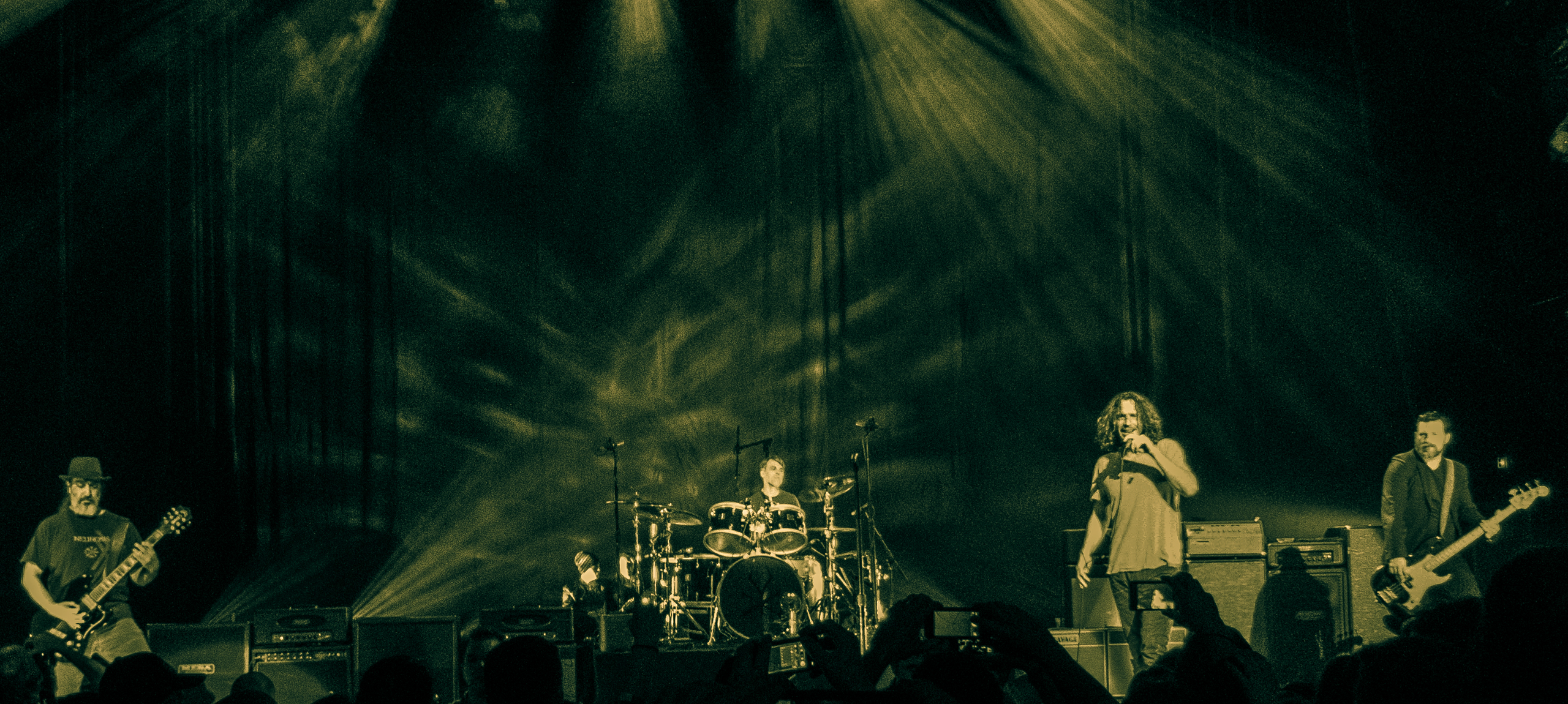 soundgarden-at-paramount-theatre.jpg