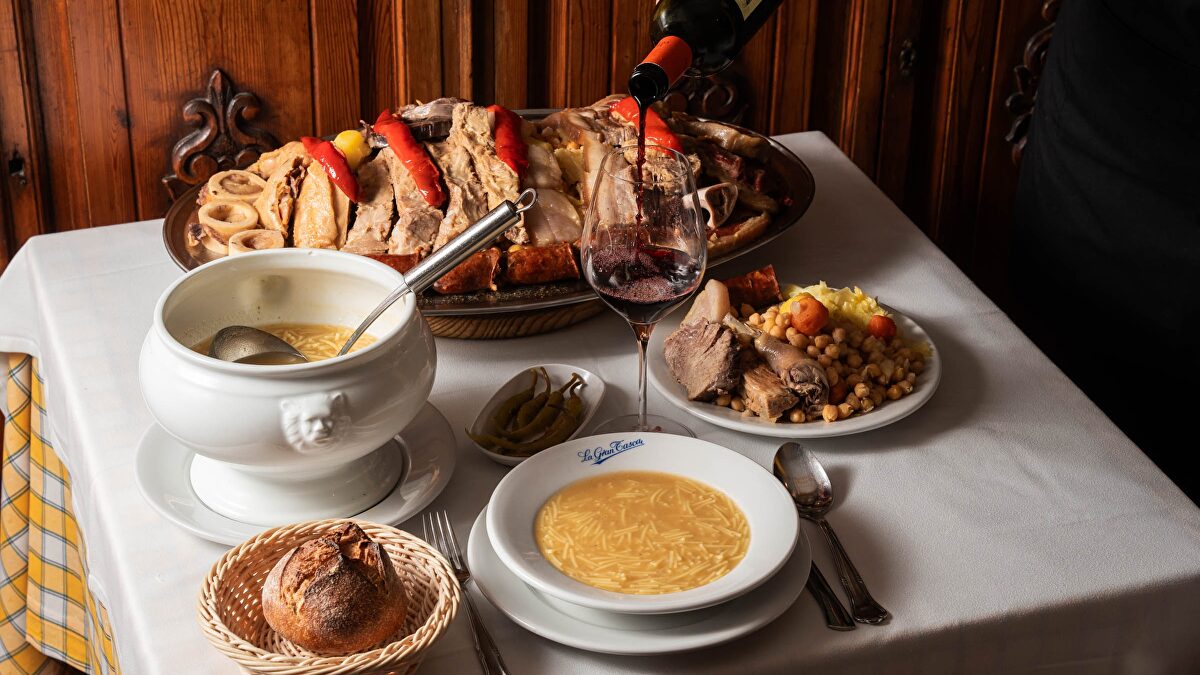 El cocido de La Gran Tasca que se come dos veces y va a por un histórico récord