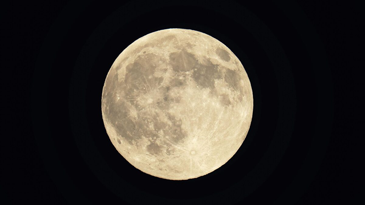 La superluna más brillante del año se ve esta noche desde toda España