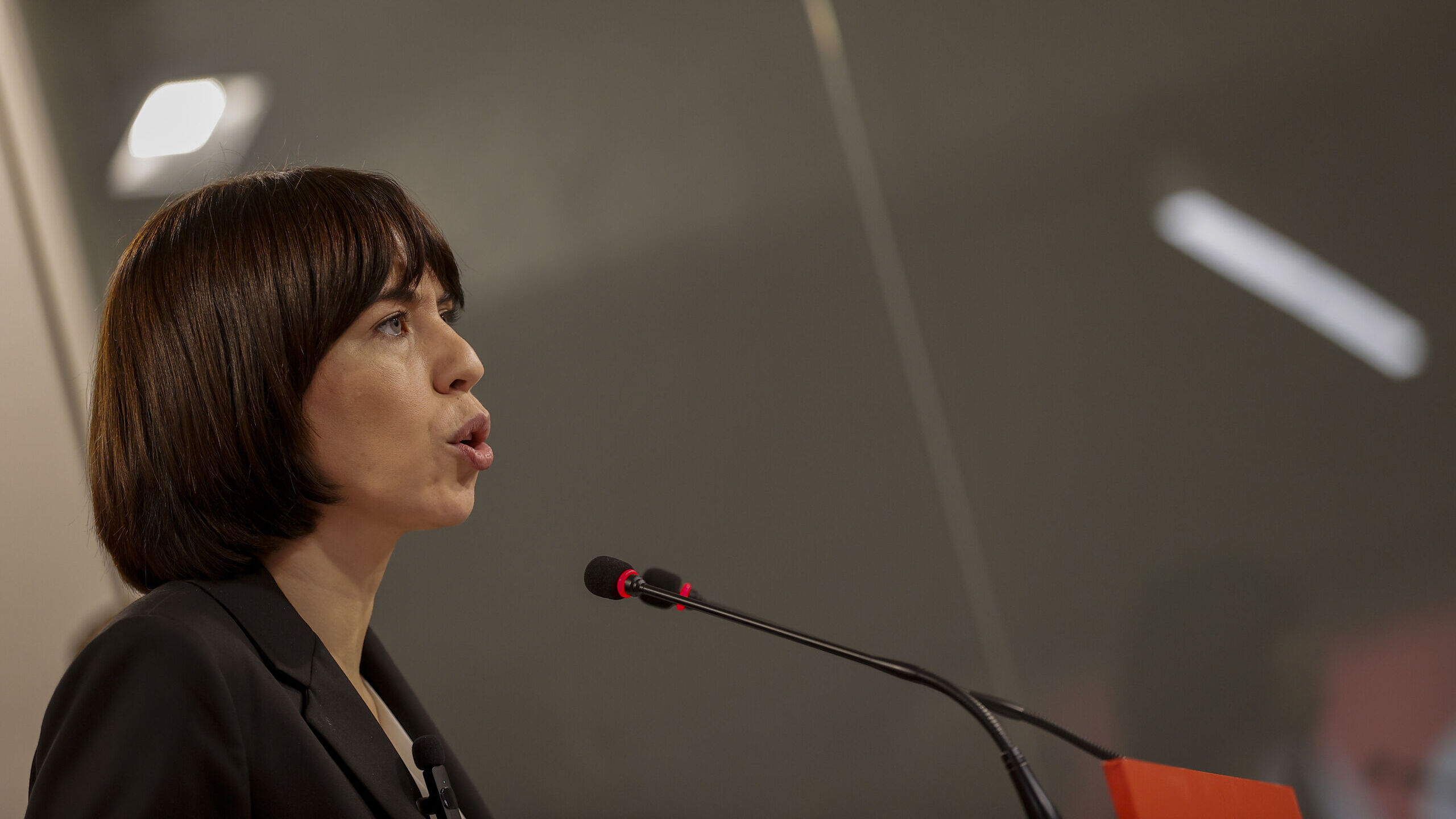 Diana Morant se queda en blanco y se desvincula del Gobierno de España y de los Presupuestos