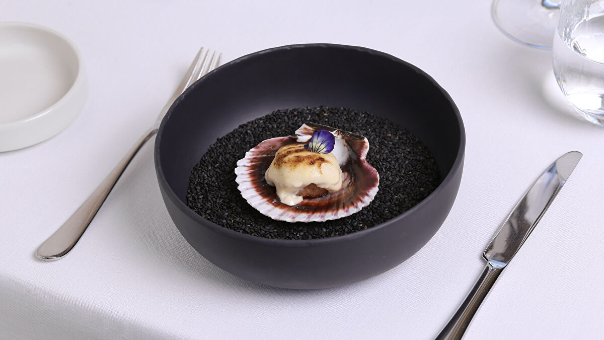 Miga, la joya gastronómica en la Plaza Mayor de Cáceres que une tradición y vanguardia