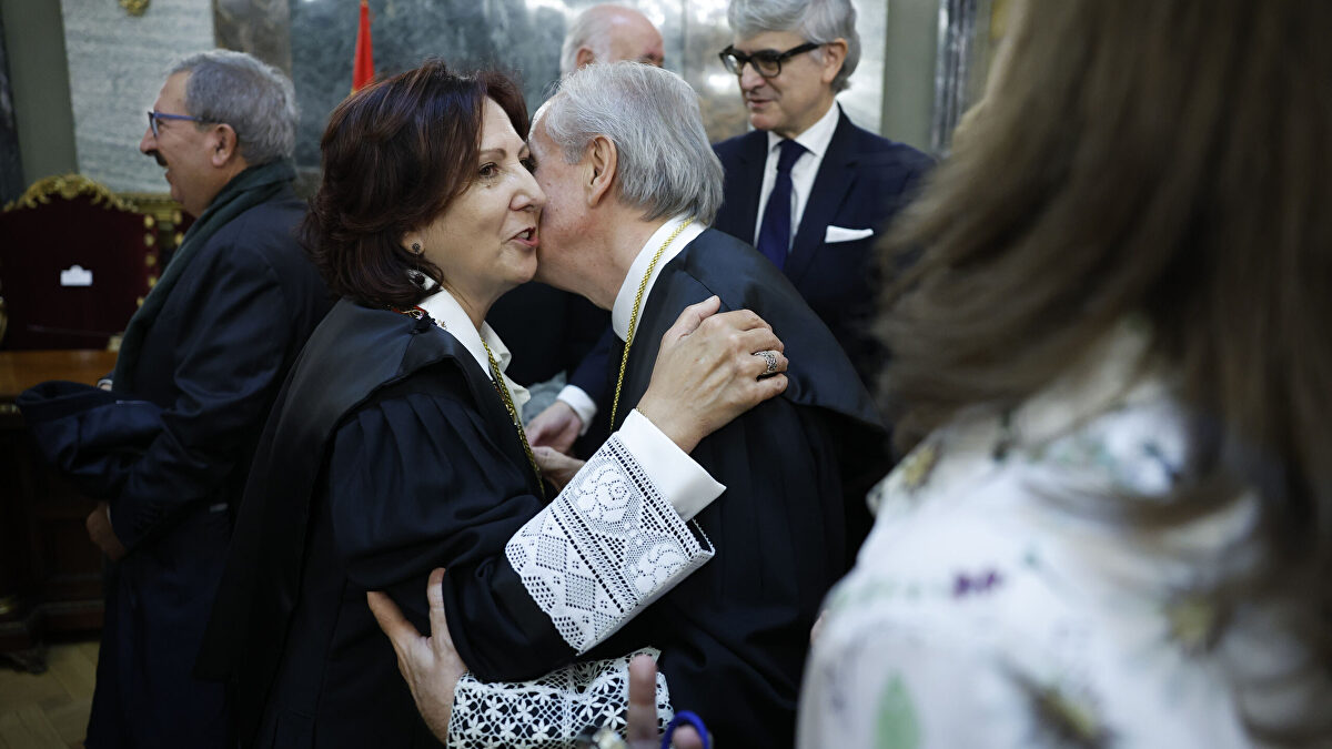 Peramato toma posesión como fiscal general del Estado: Mi respeto, admiración y cariño a García Ortiz