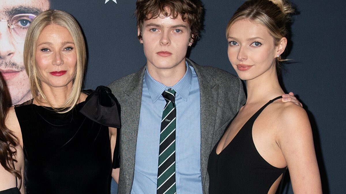 Apple Martin se enfunda un icónico vestido de los noventa de su madre Gwyneth Paltrow