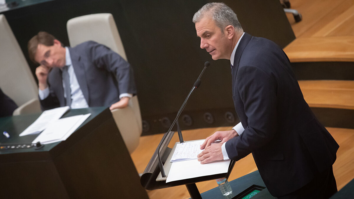 Almeida respalda a Ortega Smith tras su expulsión de la Ejecutiva de Vox: La coherencia siempre paga