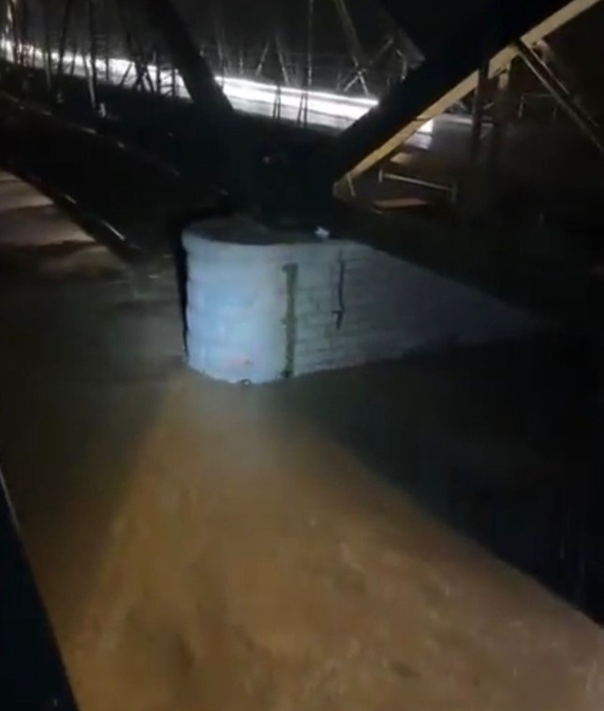 Noche de inundaciones y alerta roja en Málaga con avisos de hasta 120 litros por metro cuadrado