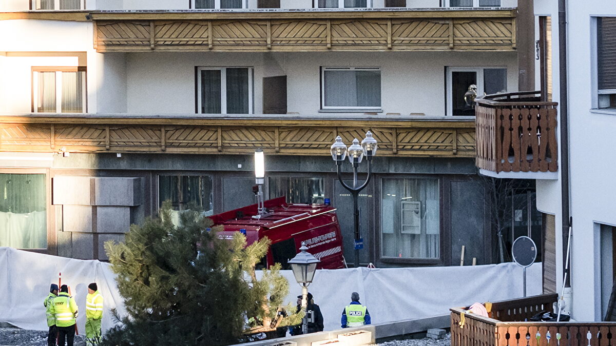 Decenas de personas "presumiblemente muertas" y un centenar de heridos en un incendio en una estación de esquí suiza
