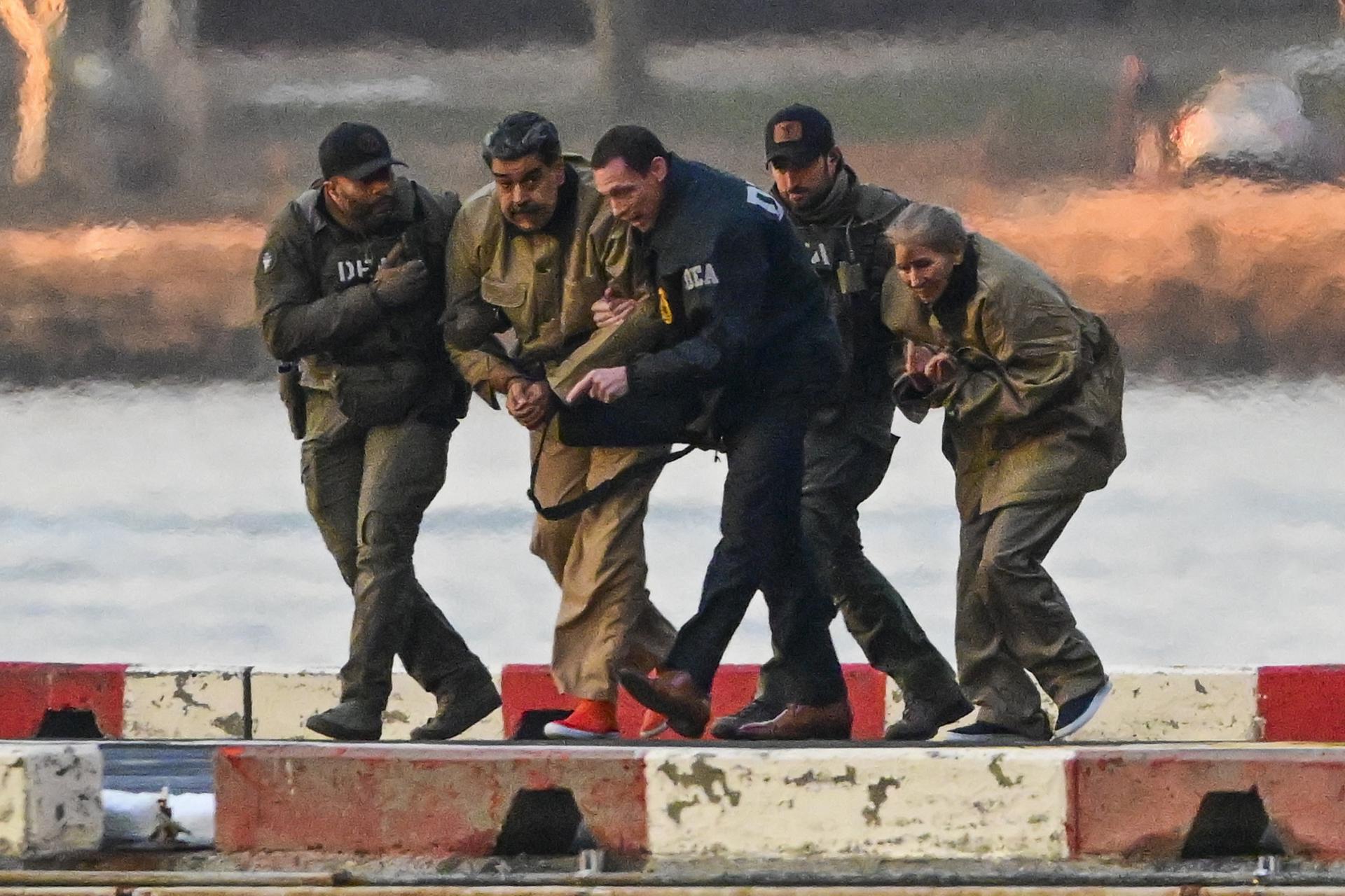 Suiza bloquea los activos de Maduro con efecto inmediato