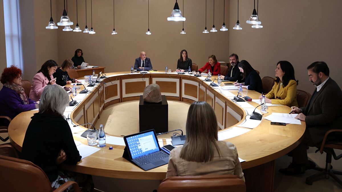La financiación autonómica centrará el primer pleno del año, en el que comparecerá el conselleiro de Facenda