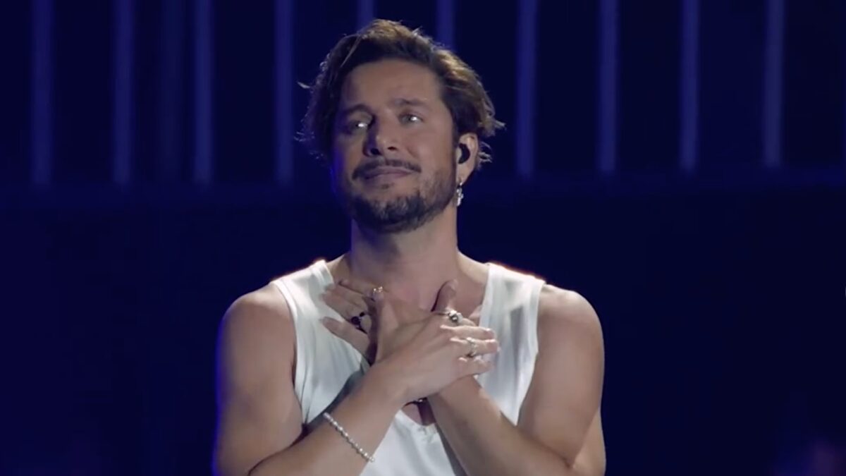 Manuel Carrasco llora la muerte de dos conocidas "de toda la vida" en el accidente ferroviario: "Qué pena más grande"