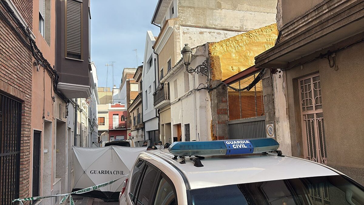 Conmoción en Sueca tras el asesinato a cuchilladas de un niño de 13 años mientras jugaba a la play con un amigo