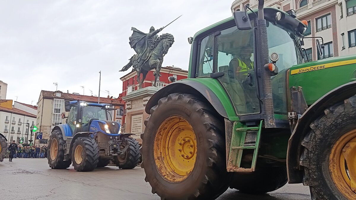 El campo toma las calles con un súper jueves de tractoradas contra Mercosur y los recortes agrarios