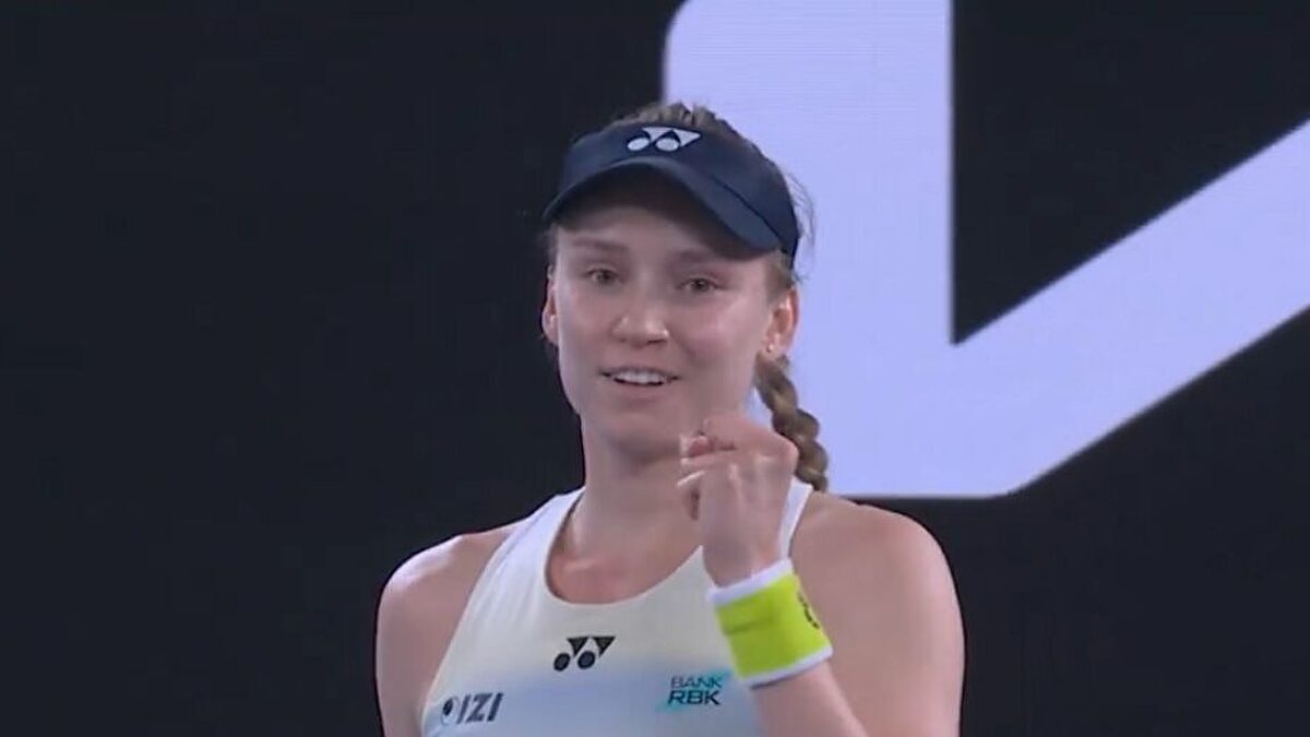 ¿Se puede ser más sosa celebrando un Grand Slam? Rybakina gana a Sabalenka en Australia