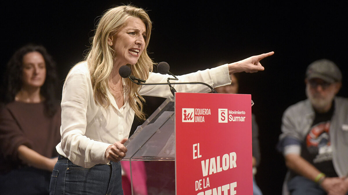 Sumar se rinde y entra en el Consejo de Ministros tras dos horas de 'show'