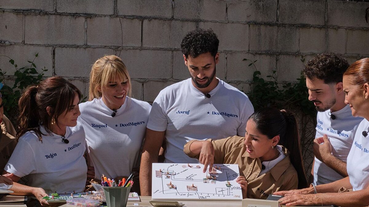 Inesperado giro en Decomasters: dos abandonos y el momento más duro de Mar Flores y su hijo
