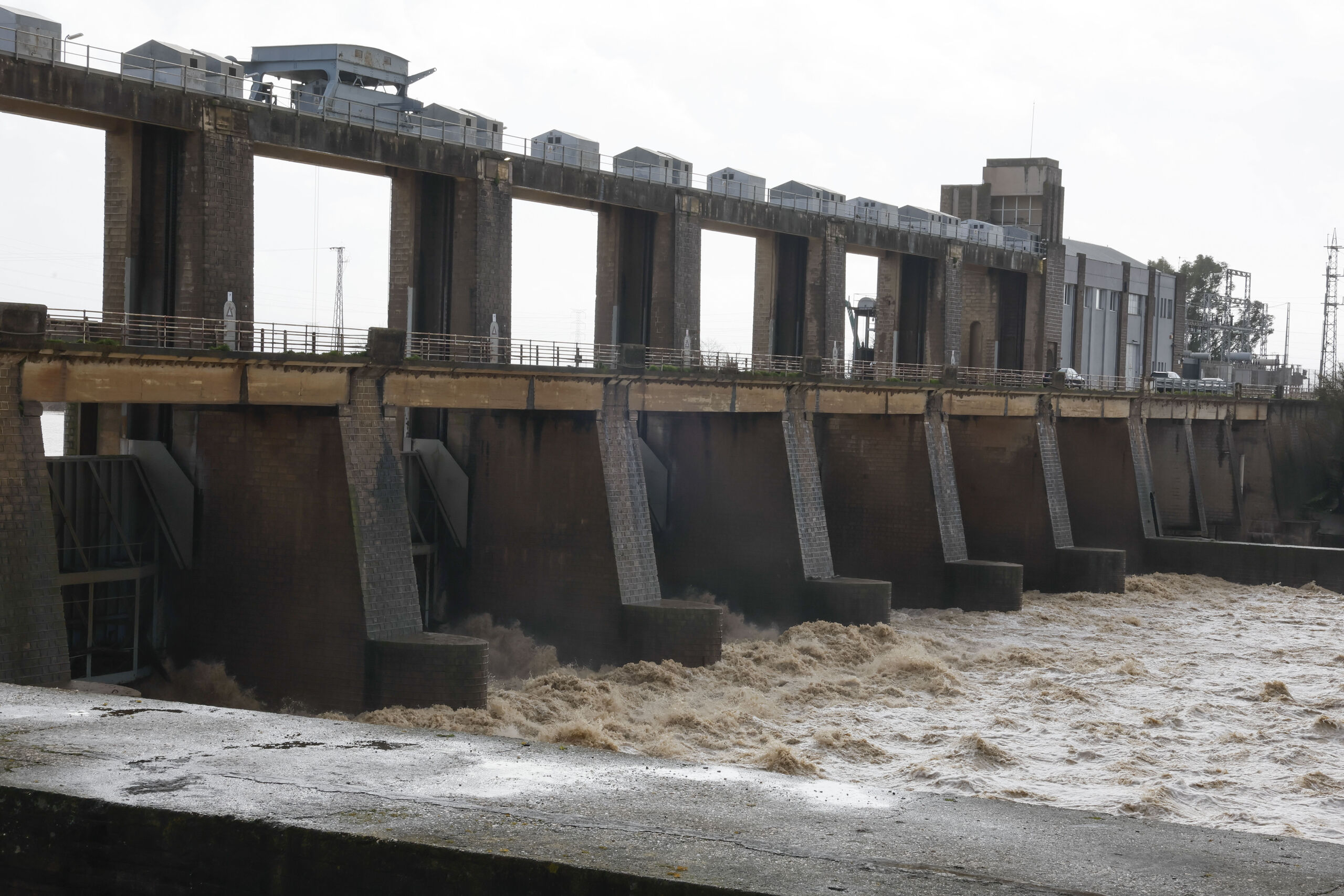 Peligro estructural en 24 presas españolas: los ingenieros exigen una intervención "urgente"