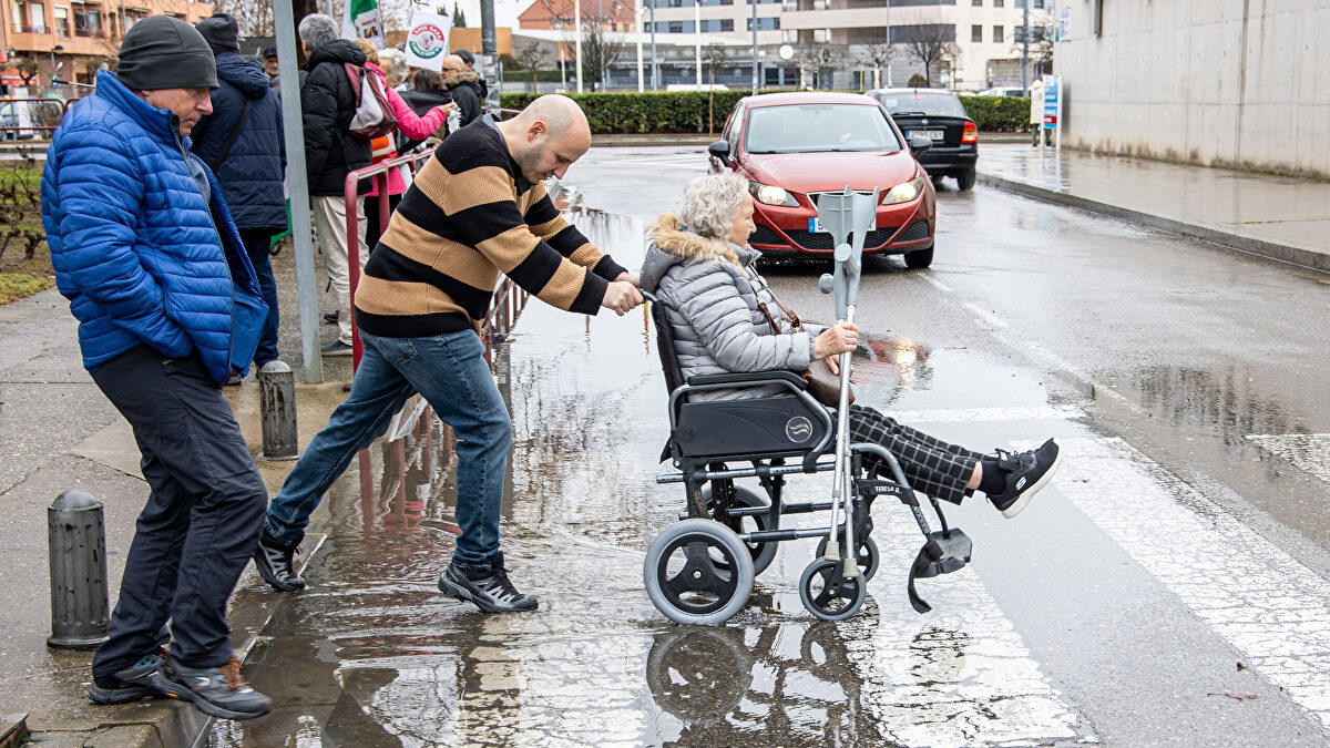 La borrasca Leonardo y un nuevo frente barren España con lluvia, viento y nieve este fin de semana