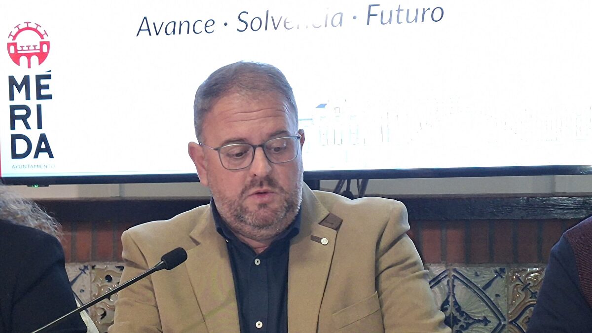 El PSOE extremeño se rompe ante la investidura de Guardiola