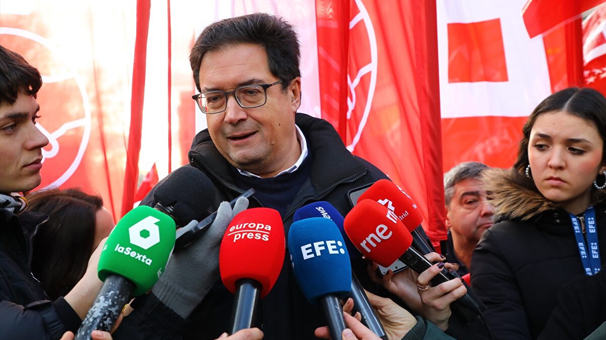 Óscar López acusa a Ayuso de "robar dinero a los madrileños que acaba ...
