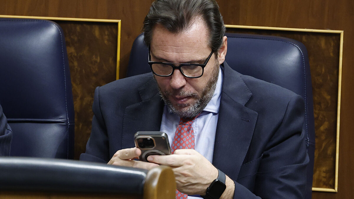 Un documento oficial desmiente a Puente: el tramo de Adamuz seguía en ejecución en junio