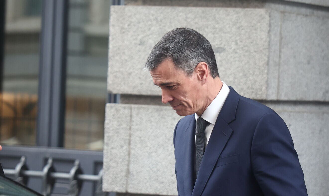 Federico a las 7: Sánchez marginado en Europa y acorralado en España