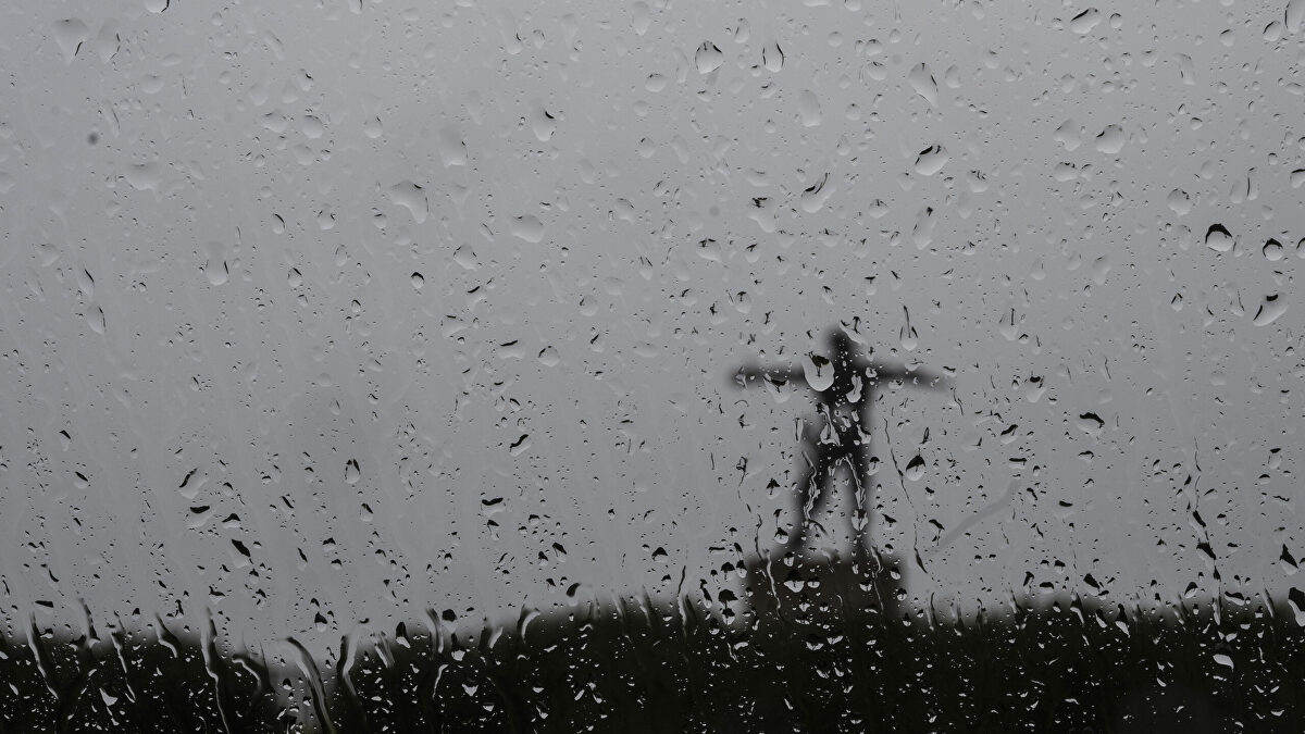 Tiempo anticiclónico con lluvias en el norte y un notable ascenso térmico en el sureste