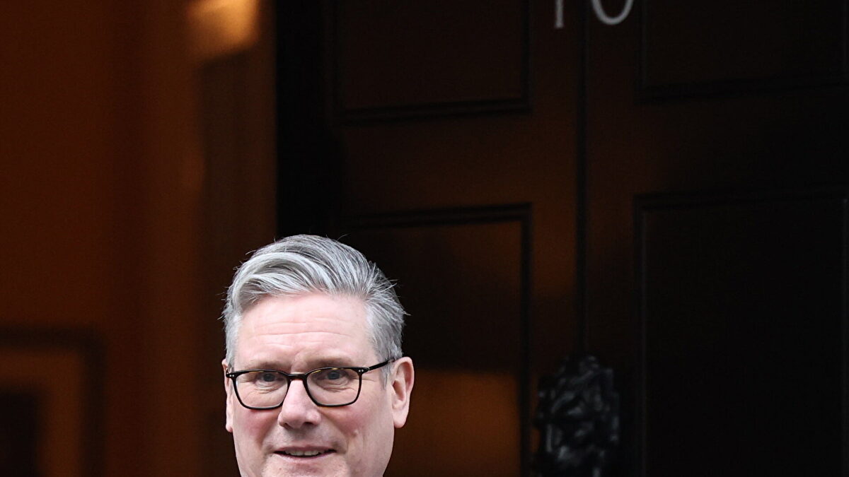 Terremoto político en el Reino Unido: laboristas y conservadores se quedan terceros y cuartos en una encuesta