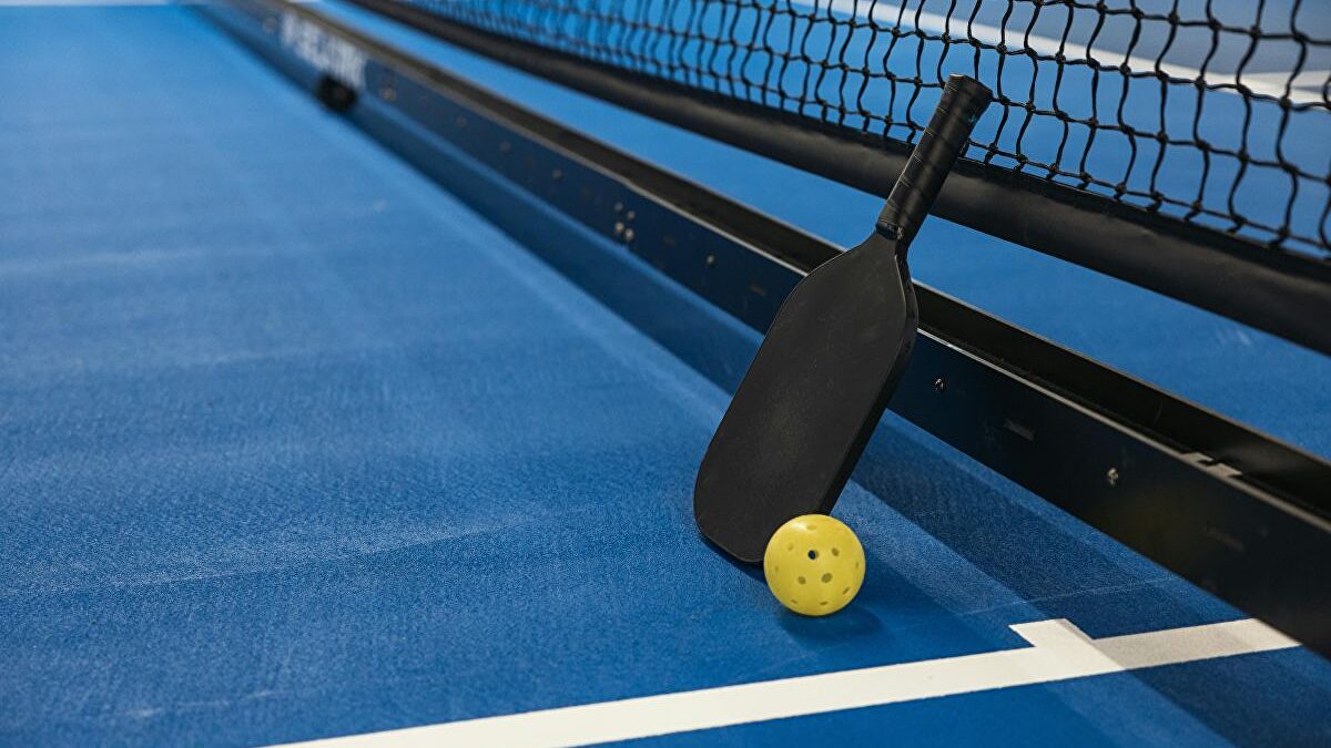 Los clubes se adaptan al pickleball, el nuevo deporte de raqueta de moda