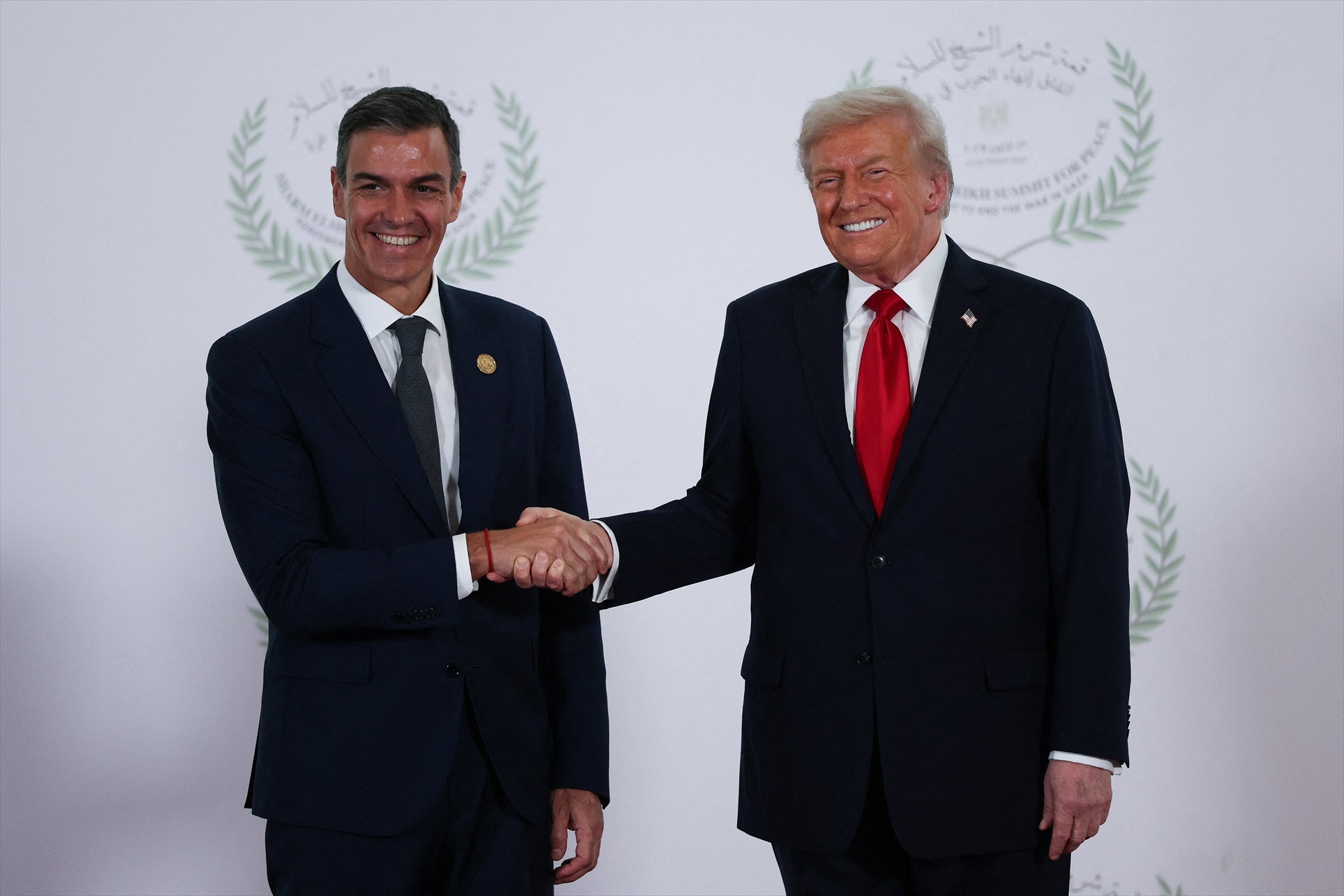 Entre el matonismo de Trump y la hipocresía de Sánchez
