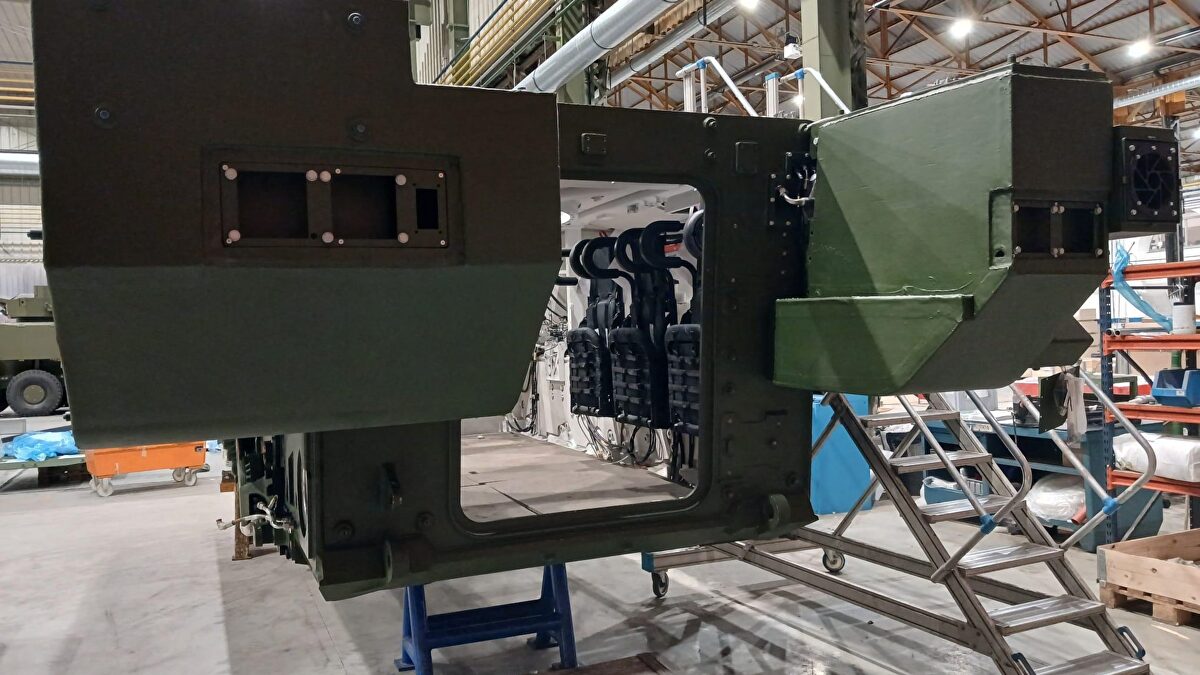 De Asturias a Letonia pasado por Sevilla: GDELS prepara el envío del primer blindado Hunter al Báltico