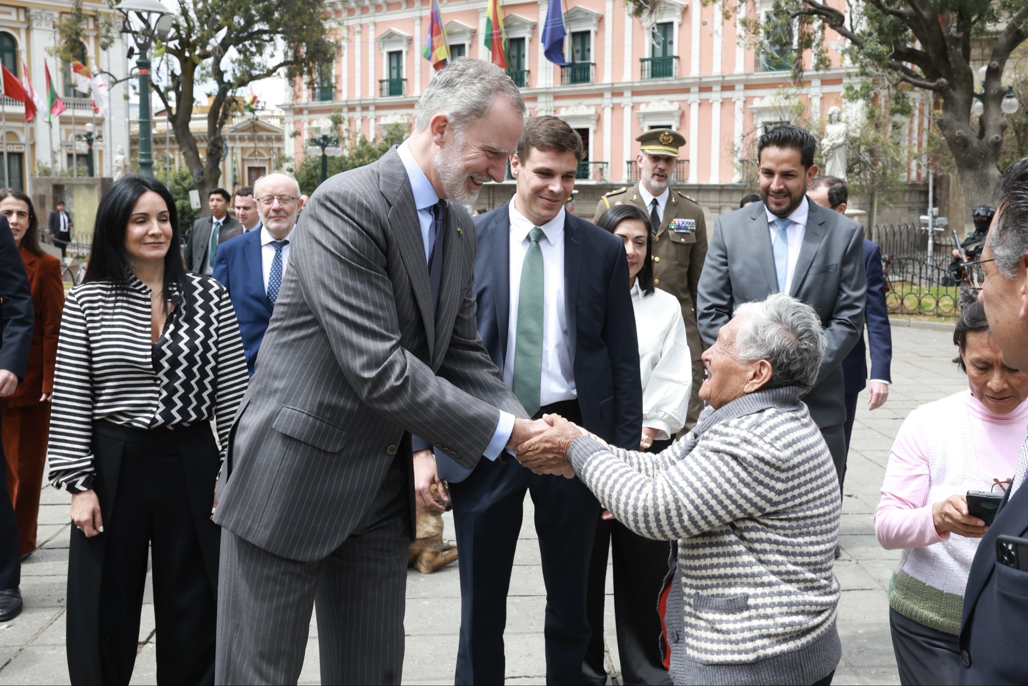 felipe-vi-en-bolivia.jpg