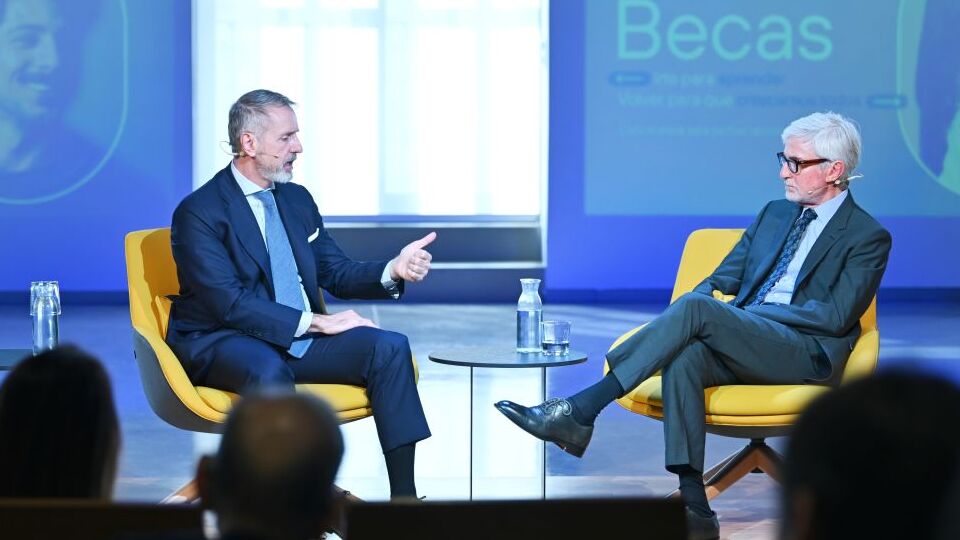 Fundación Telefónica anuncia 12 millones para formar a 150 jóvenes en tecnologías punteras Fundación Telefónica anuncia 12 millones para formar a 150 jóvenes en tecnologías punteras