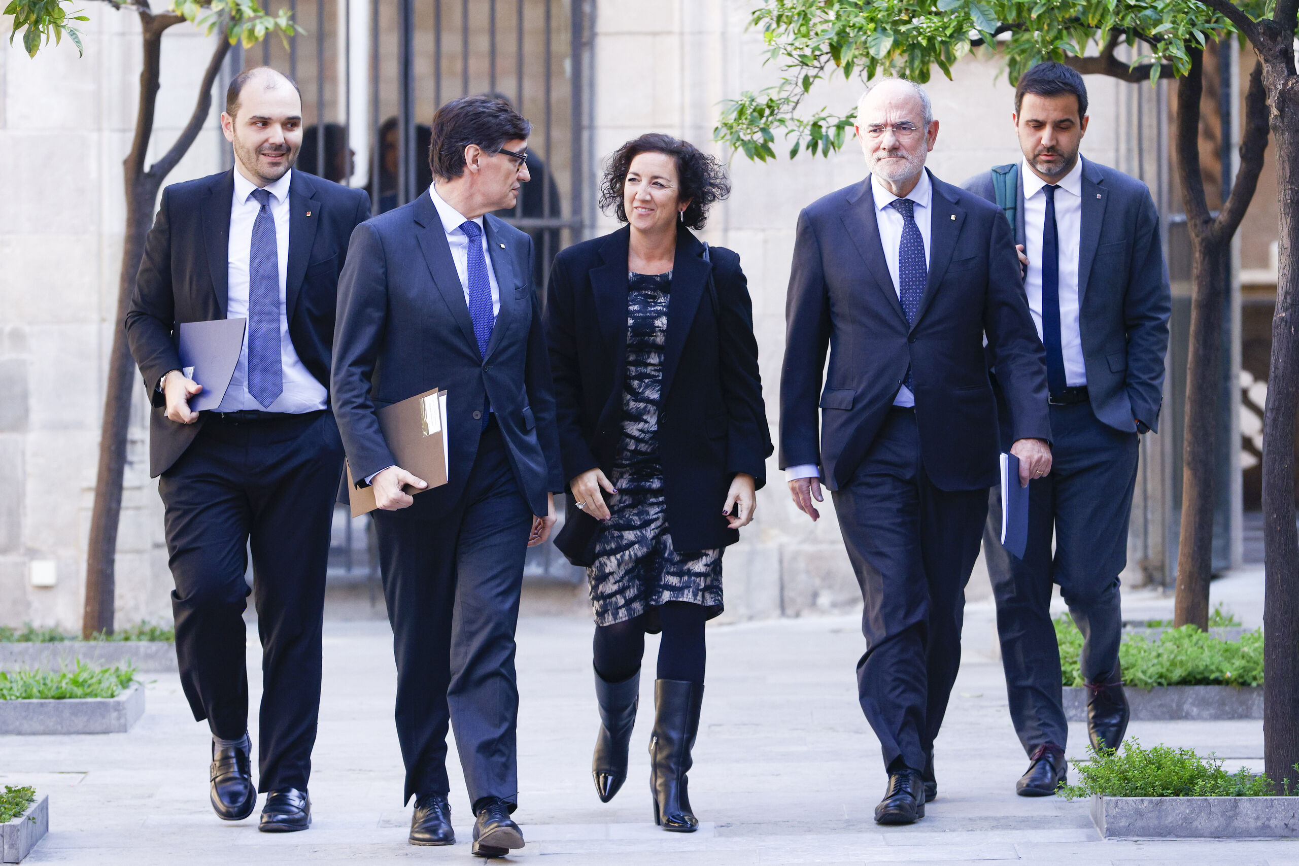 Illa culpa a ERC de posibles impagos de las nóminas de la Generalidad a partir de mayo si no apoya los presupuestos